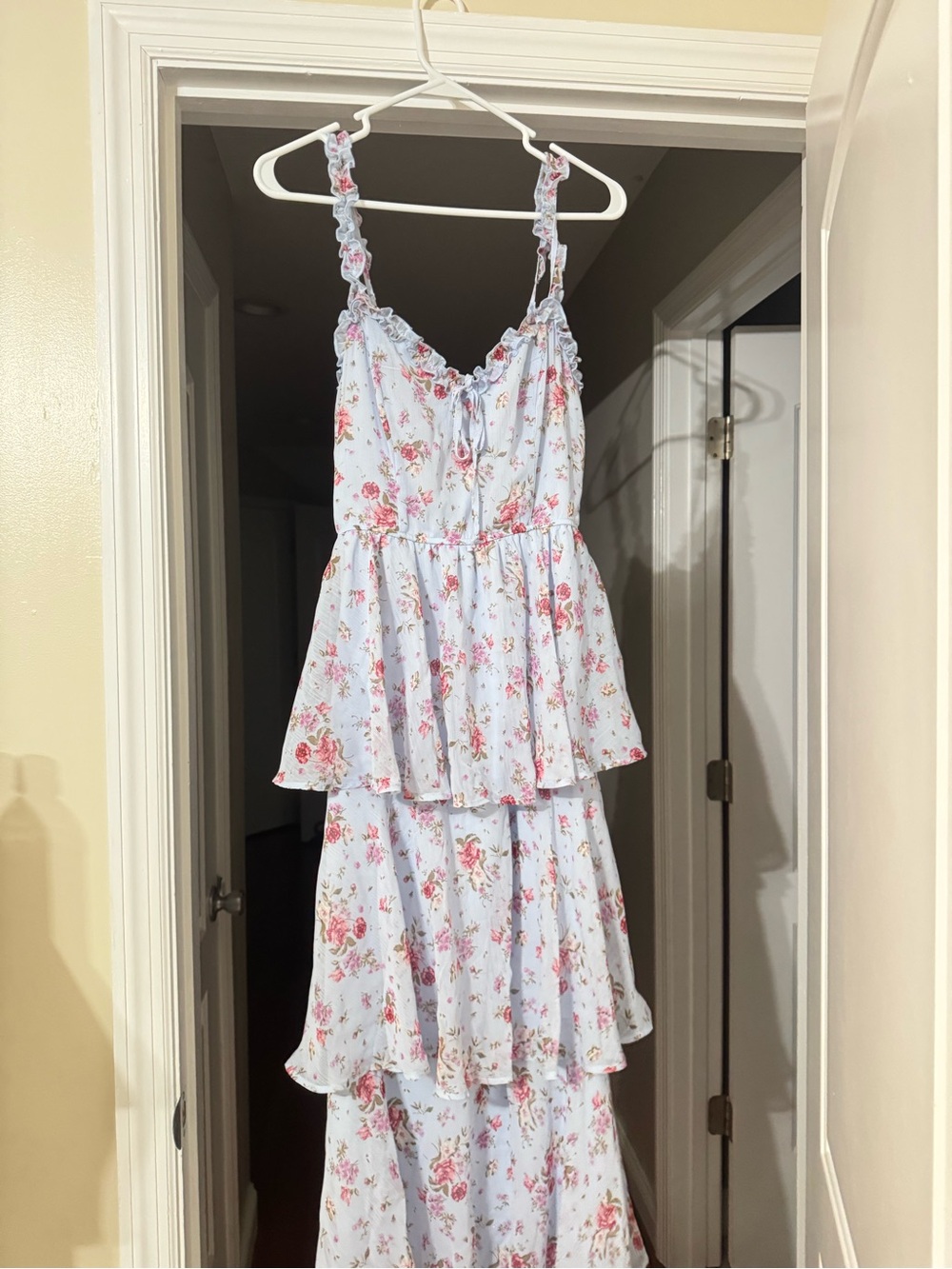 Francesca's Collections Light Blue Floral Tiered Midi Dress